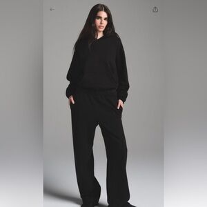 SET of Skims Cotton Fleece Classic Hoodie and Sweats Onyx